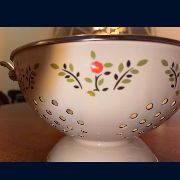 Colander - Picture 3 of 10